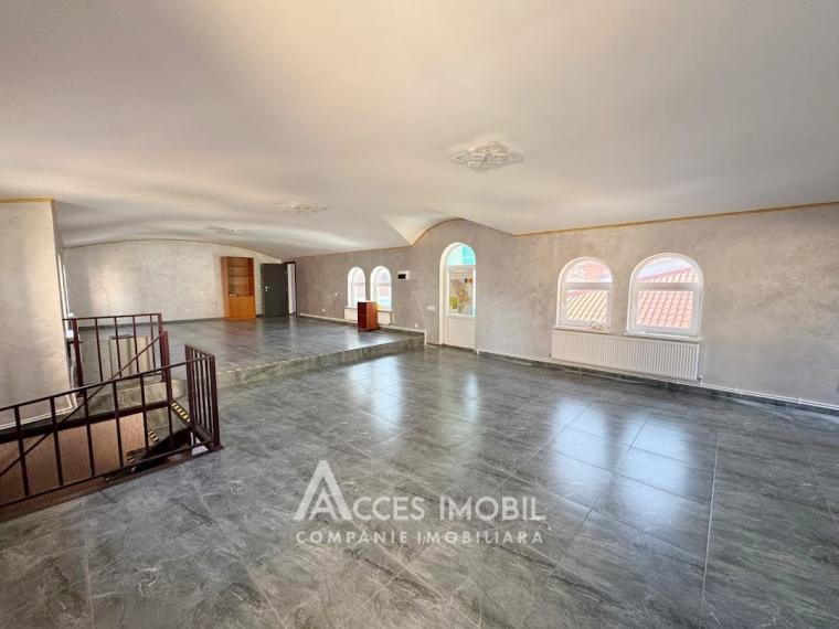 Chirie! Spațiu Comercial 250m2! str. Petru Movilă, Centru!: 2