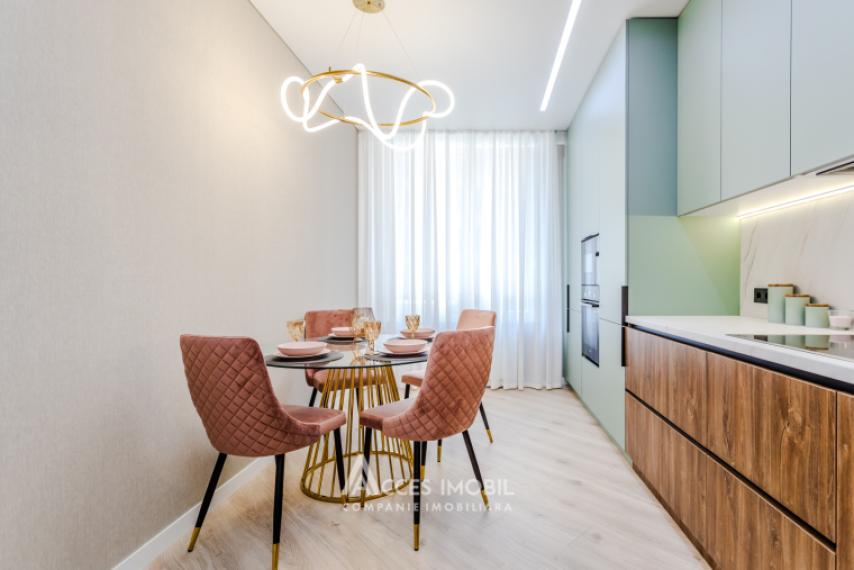 Inamstro! str. Avram Iancu, Centru, 3 camere + living. Euroreparație!: 2