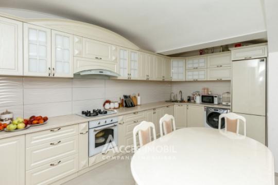 Apartments for sale in Chisinau: Ciocana, Mircea Cel Batrin avenue