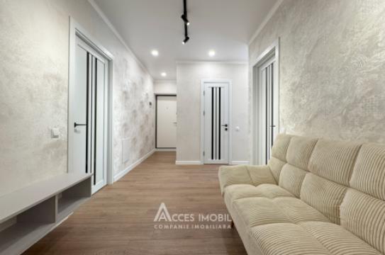 Riscani, Miron Costin street, 2 rooms + living. Euro Repair!: 1