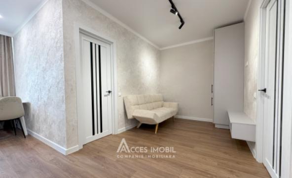 Riscani, Miron Costin street, 2 rooms + living. Euro Repair!: 2