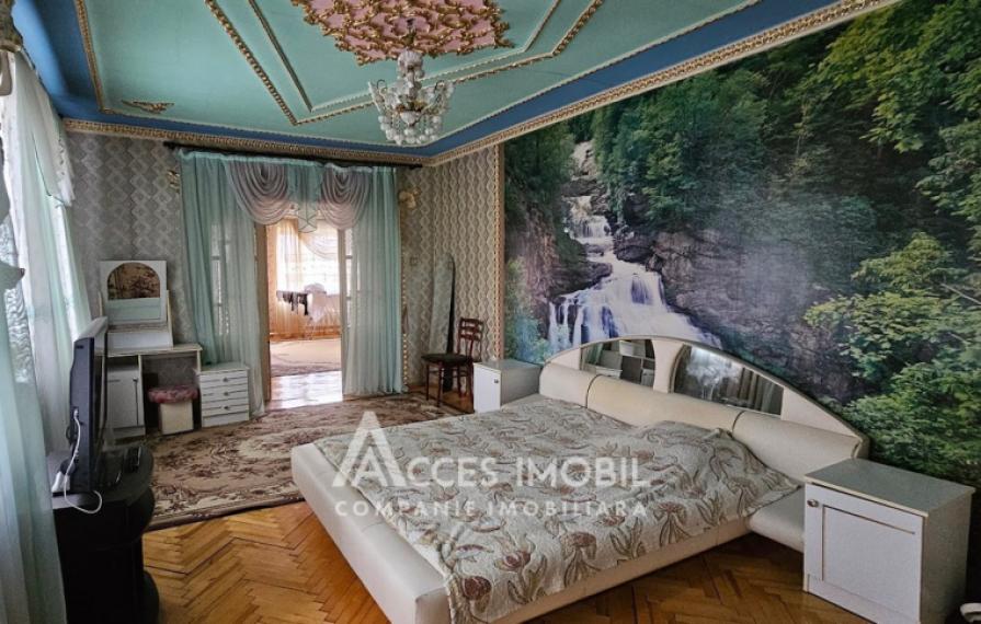 Casă în 2 nivele! Buiucani, str. Nicolae Bălcescu, 300m2 + 5 ari.: 5