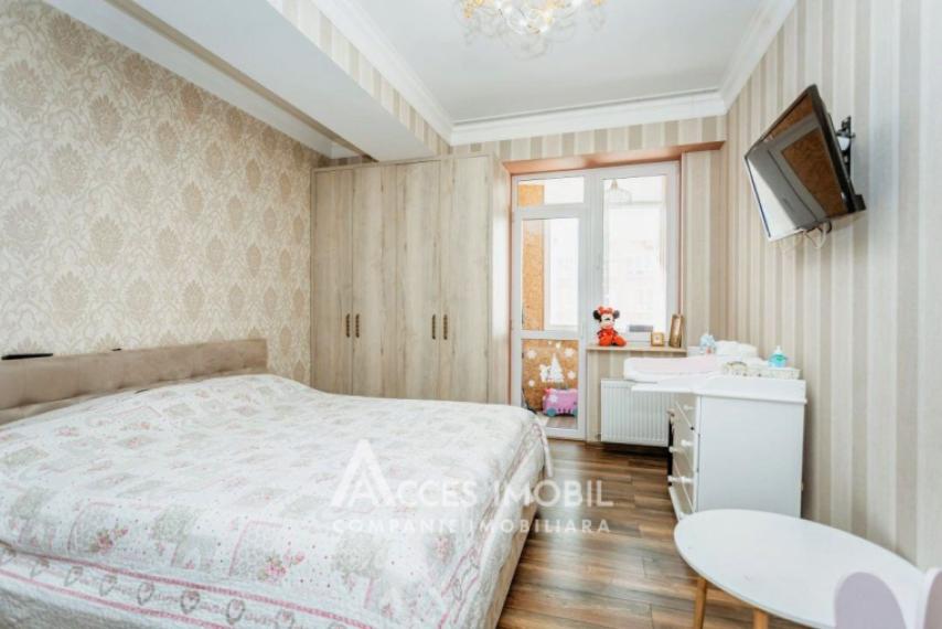 Dansicons!  N. Testimiteanu street, Center, 2 rooms + living. Euro repair!: 2