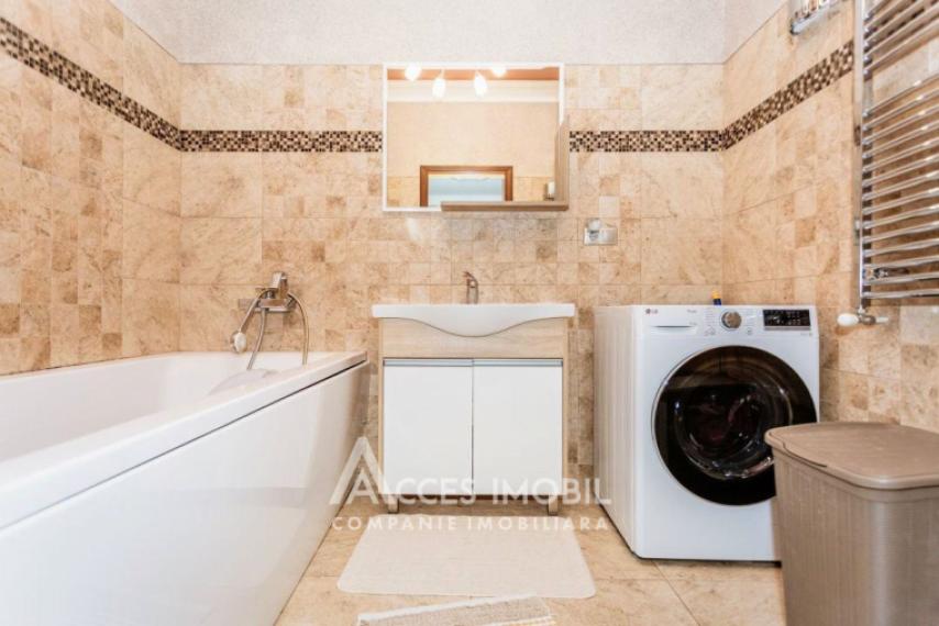 Dansicons!  N. Testimiteanu street, Center, 2 rooms + living. Euro repair!: 10