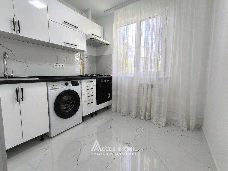 Botanica, Hristo Botev/Teilor street, 2 rooms + living! Euro repair! Middle position!: 0