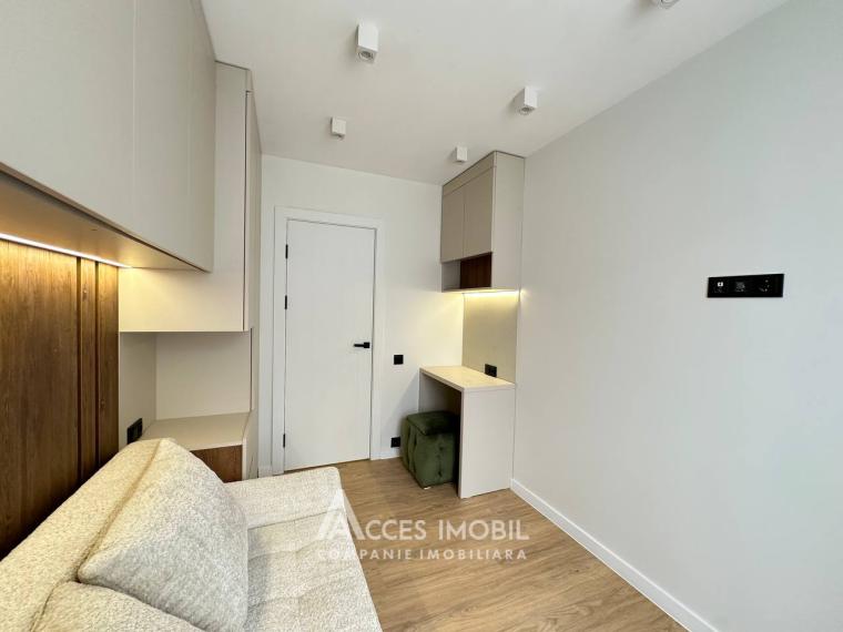 Râșcani, str. Kiev, 2 camere + living. Euroreparație! De mijloc!: 2