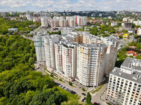 Basconslux: Мелестиу, 26: 2