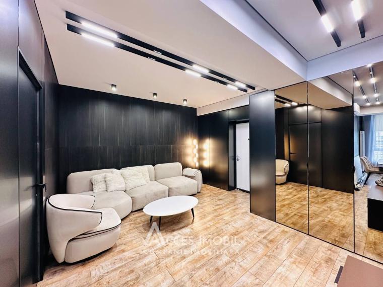 Dansicons! N. M. Spătaru street, 1 room  + living. Euro Repair!: 4