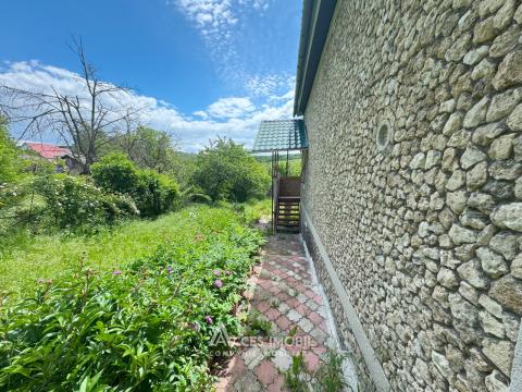 Casă în 3 nivele! str.  Poiana Nucului, Tohatin, 150m2 + 6 ari.: 15