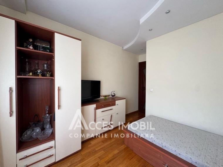 Buiucani, str. Calea Ieșilor, 2 camere + living. Euroreparație! Seria 135!: 4