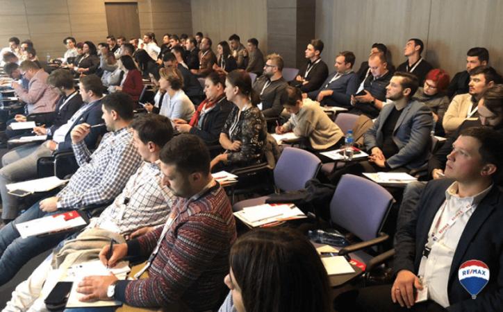 RE/MAX: curs Fire Up! Reprezentarea exclusivă în domeniul imobiliar - 1