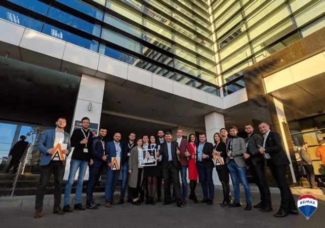 RE/MAX: curs Fire Up! Reprezentarea exclusivă în domeniul imobiliar - 1