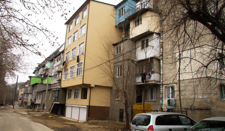 “Arhitectura contemporană” sau cum arată “pristroicile” care au transformat Chișinăul într-un haos urban - 1