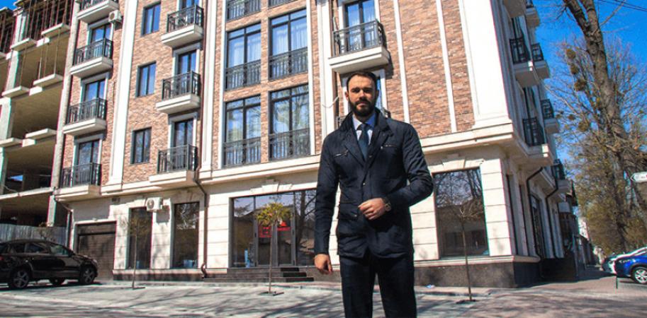 Interviu cu agentul imobiliar Denis Plămădeală despre apartamentele clasa premium - 1
