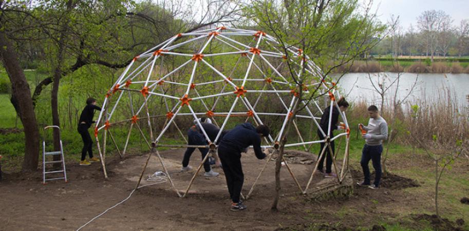 FOTO: “Cupola” din parcul “La Izvor” a fost renovată - Proiect social - 1