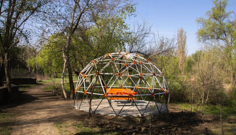 FOTO: “Cupola” din parcul “La Izvor” a fost renovată - Proiect social - 1