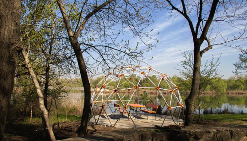 FOTO: “Cupola” din parcul “La Izvor” a fost renovată - Proiect social - 1