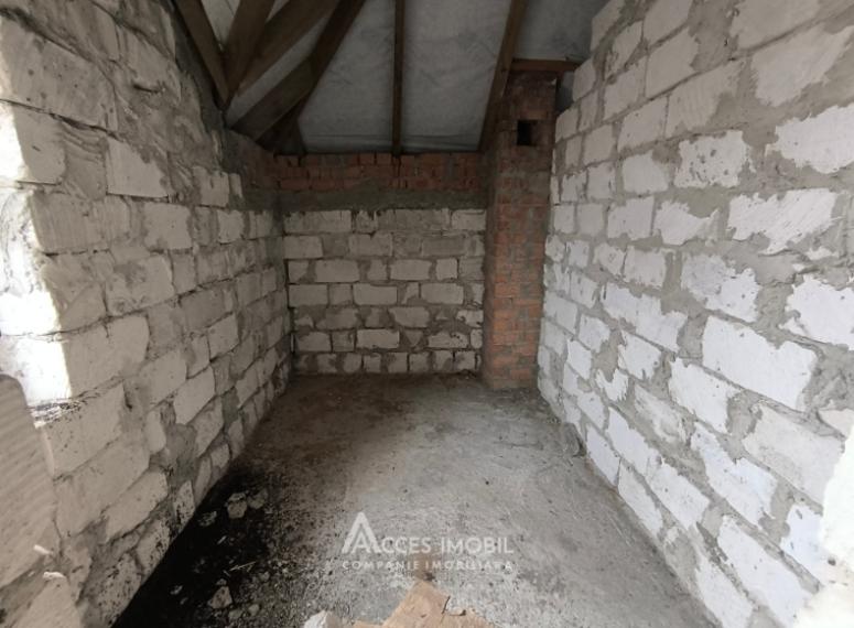 Casă în 2 nivele! Bubuieci, str. Izvoarelor, 260m2 + 9 ari.: 9