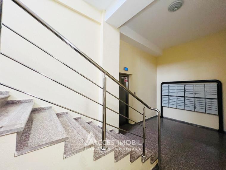 New block! Ciocana, M. Sadoveanu street, 2 rooms. Euro Repair! + storage room!: 24