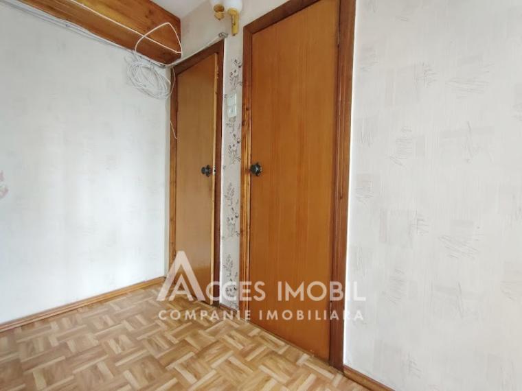 Центр, ул. Грэдинилор, 3 комнаты. Серия 102! Середина дома!: 12