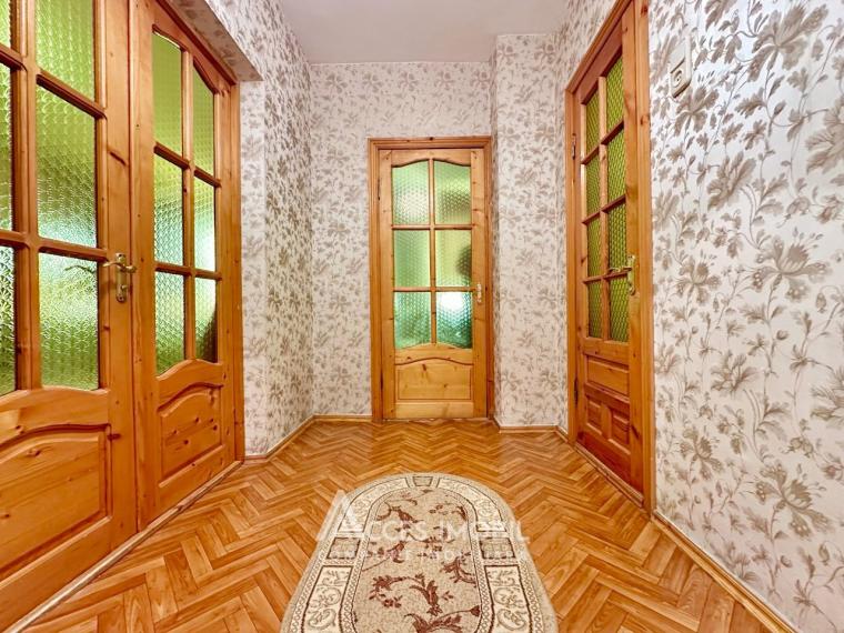 Ciocana, str. Ginta Latină, 1 cameră. Localizare de Mijloc!: 3