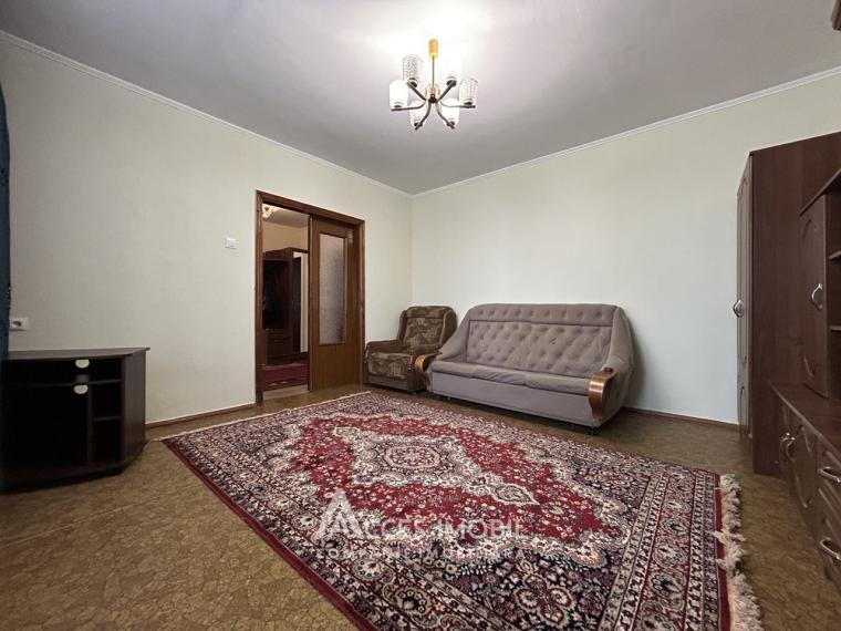 Ciocana, bd. Mircea Cel Bătrân, 2 camere. Localizare de Mijloc!: 1