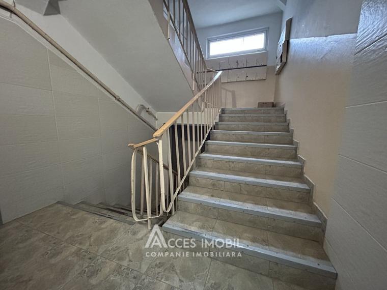 Ciocana, bd. Mircea Cel Bătrân, 2 camere. Localizare de Mijloc!: 10