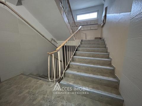 Ciocana, bd. Mircea Cel Bătrân, 2 camere. Localizare de Mijloc!: 10