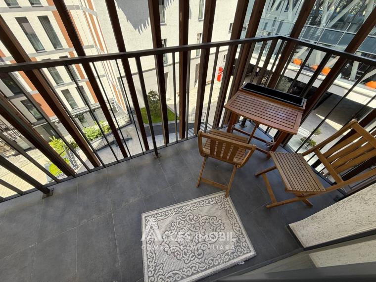 Lagmar! Toro Center! str. Pan Halippa, Centru! 1 cameră + living. Euroreparație!: 8