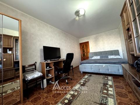 Чеканы, бд. М. Чел Бэтрын, 3 комнаты. Середина дома!: 8