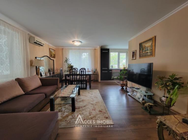 Botanica, Hristo Botev street, 3 rooms + living! Euro repair!: 1