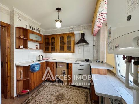 Telecentru, str. Pietrarilor, 2 camere. Euroreparație! De mijloc!: 1