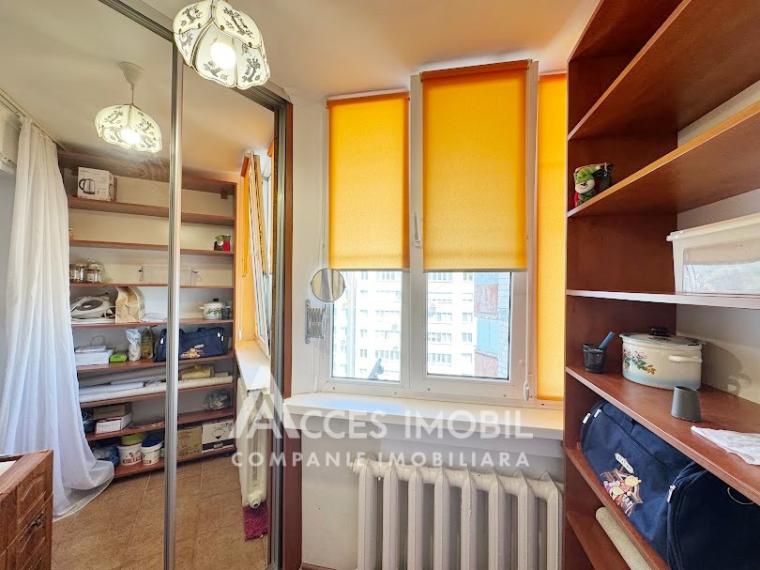 Telecentru, str. Pietrarilor, 2 camere. Euroreparație! De mijloc!: 13