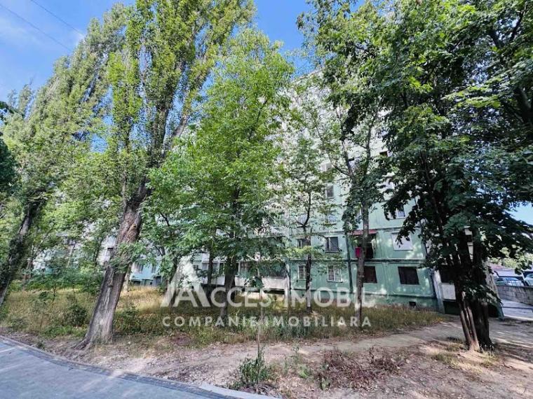 Buiucani, str. Onisifor Ghibu, 2 camere. Seria 135! De mijloc!: 12