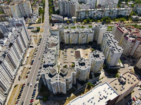 Basconslux: Мирча чел Бэтрын: 2