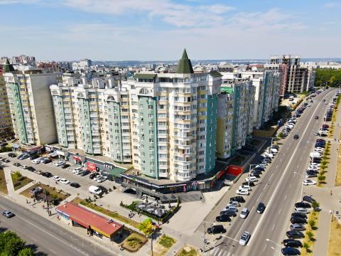 Basconslux: Мирча чел Бэтрын: 6