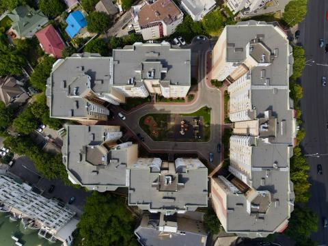 Basconslux: New City: 5