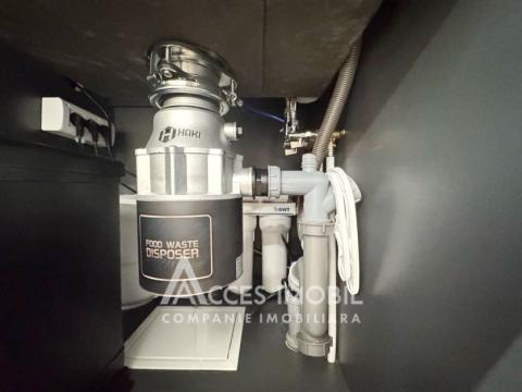 Centru, bd. Ștefan cel Mare, 2 camere + living. Euroreparație!: 9