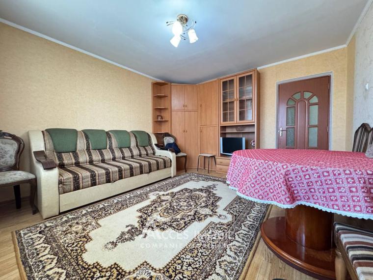 Buiucani, Alba Iulia avenue, 3 rooms! Middle position!: 1