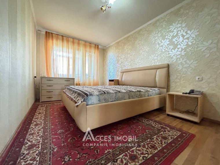 Buiucani, Alba Iulia avenue, 3 rooms! Middle position!: 3