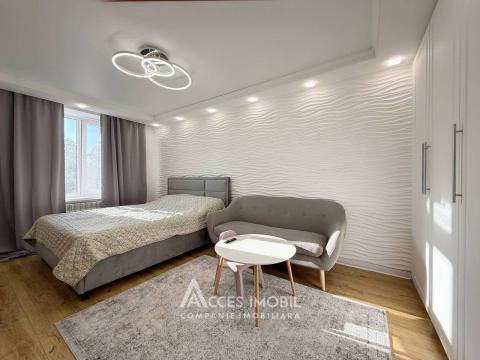 : Rascani,Florilor street