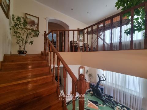 Casă în 2 niveluri! str. Poiana Pinului/Muzelor, Botanica, 272m2 + 7 ari! Euroreparație!: 10