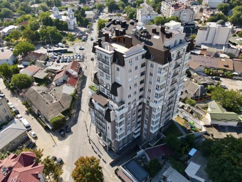 Savvides Monark: Grigore Ureche: 2