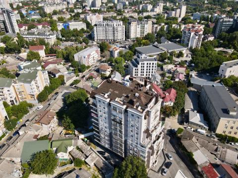 Savvides Monark: Grigore Ureche: 4