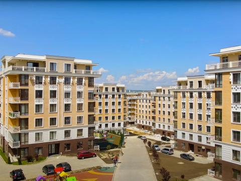 Inamstro: Liviu Deleanu: 4