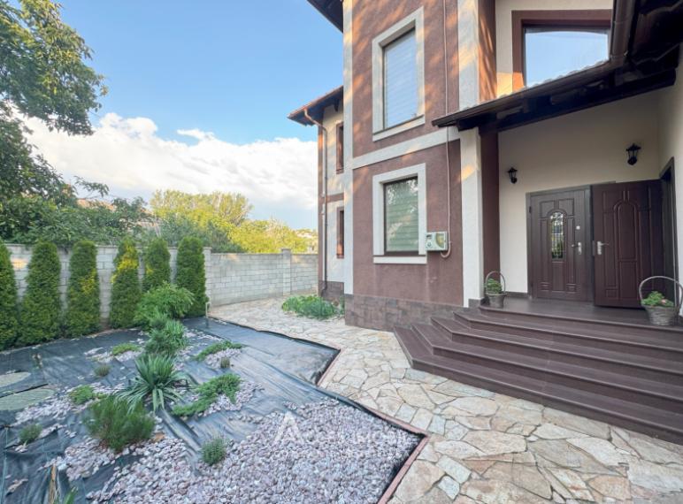 Casă în 3 niveluri! str. Nucarilor, Tohatin, 245m2 + 6 ari! Euroreparație! Subsol! Garaj!: 20