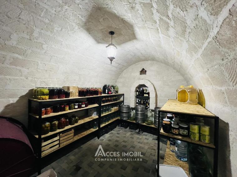 Casă în 3 niveluri! Cricova, str. Unirii, 300m2 + 6 ari. Euroreparație!: 24