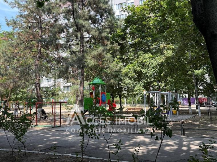 Centru, str. Albișoara, 2 camere. Seria 143! Autonomă!: 11