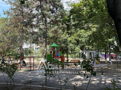 Centru, str. Albișoara, 2 camere. Seria 143! Autonomă!: 11