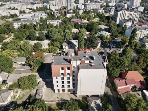 Milanin: Colina Pușkin: 3